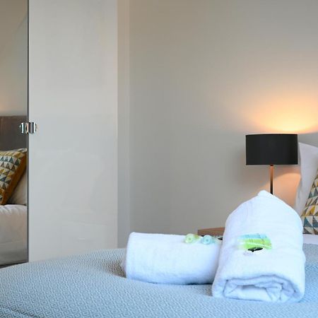Апартаменты Luxury 4 Bed House With Gated Parking In The Heart Of Birmingham! Экстерьер фото
