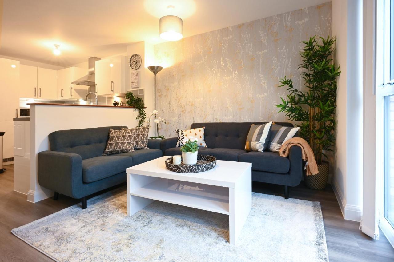 Апартаменты Luxury 4 Bed House With Gated Parking In The Heart Of Birmingham! Экстерьер фото