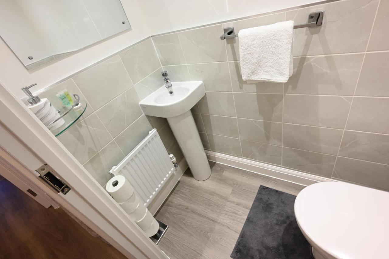 Апартаменты Luxury 4 Bed House With Gated Parking In The Heart Of Birmingham! Экстерьер фото