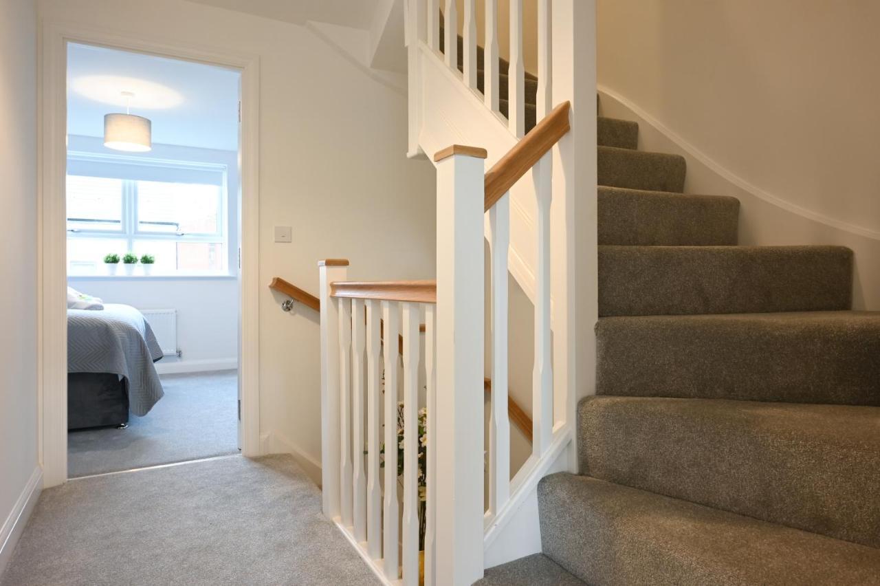 Апартаменты Luxury 4 Bed House With Gated Parking In The Heart Of Birmingham! Экстерьер фото